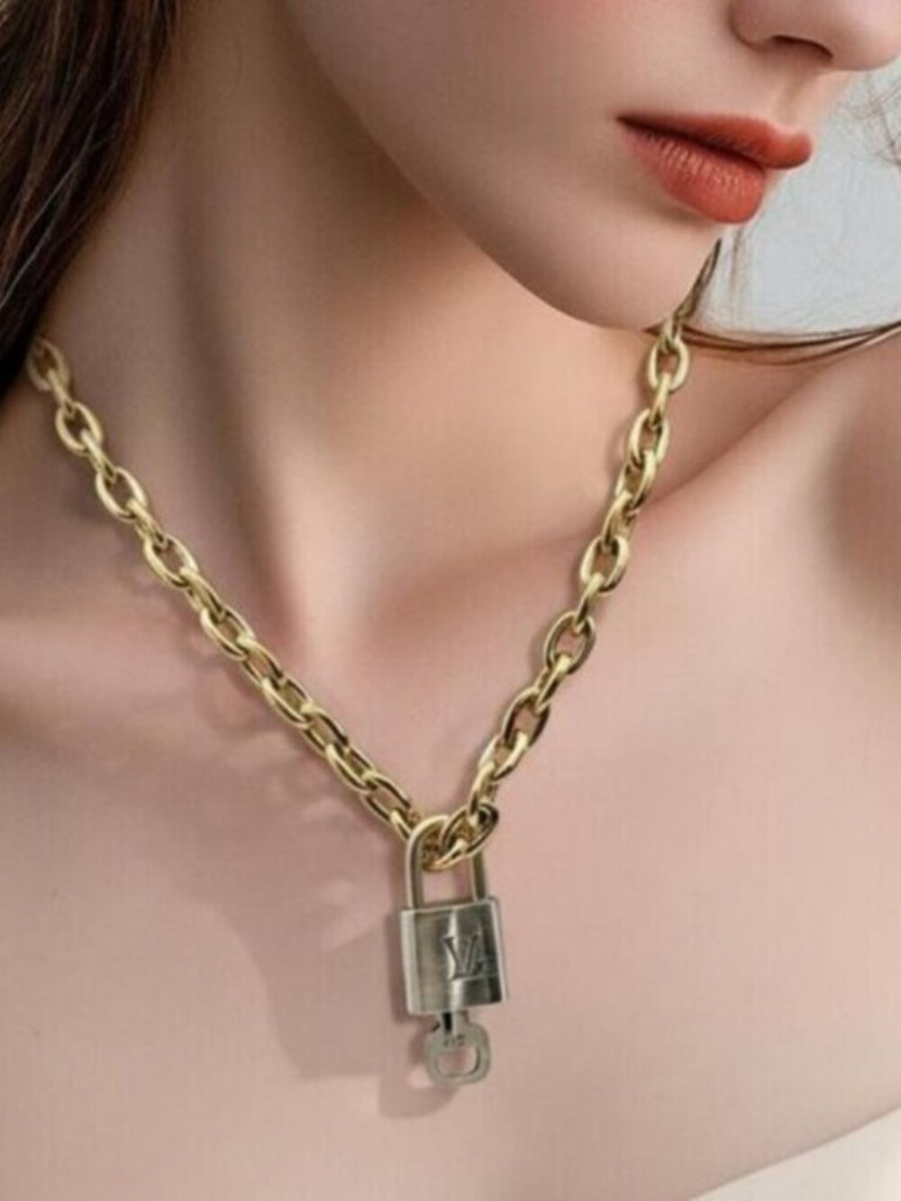 18K Gold-Plated Necklace with Authentic Louis Vuitton Padlock - Picture 2 of 12
